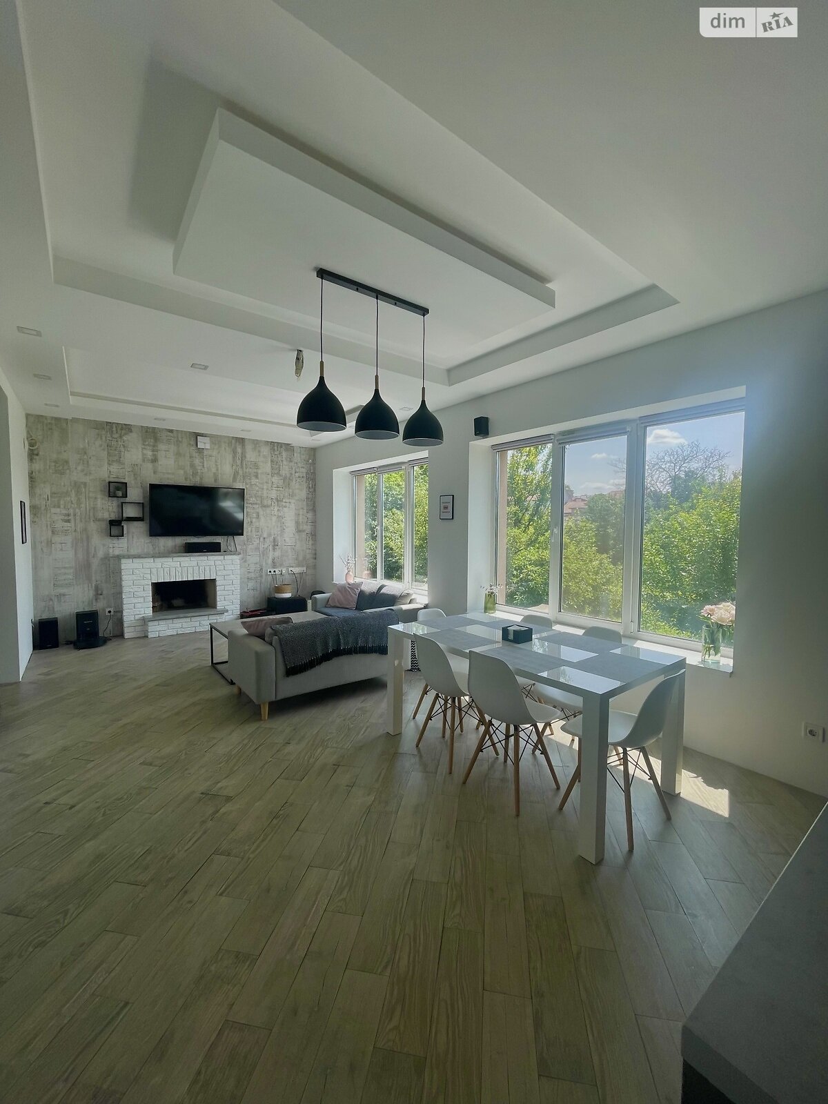 двоповерховий будинок з гаражем, 213.2 кв. м, цегла. Продаж в Рівному, район 12-школа фото 1 двоповерховий будинок з гаражем, 213.2 кв. м, цегла. Продаж в Рівному, район 12-школа фото 1