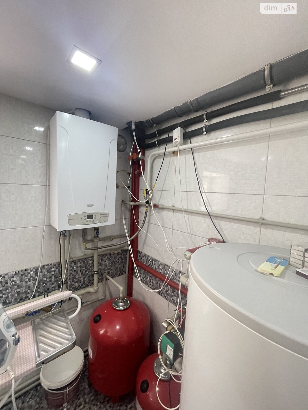 двоповерховий будинок з гаражем, 213.2 кв. м, цегла. Продаж в Рівному, район 12-школа фото 1 двоповерховий будинок з гаражем, 213.2 кв. м, цегла. Продаж в Рівному, район 12-школа фото 1
