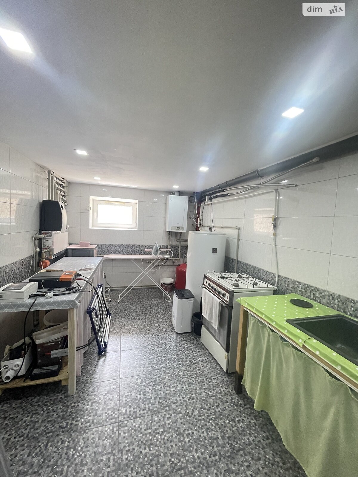 двоповерховий будинок з гаражем, 213.2 кв. м, цегла. Продаж в Рівному, район 12-школа фото 1 двоповерховий будинок з гаражем, 213.2 кв. м, цегла. Продаж в Рівному, район 12-школа фото 1