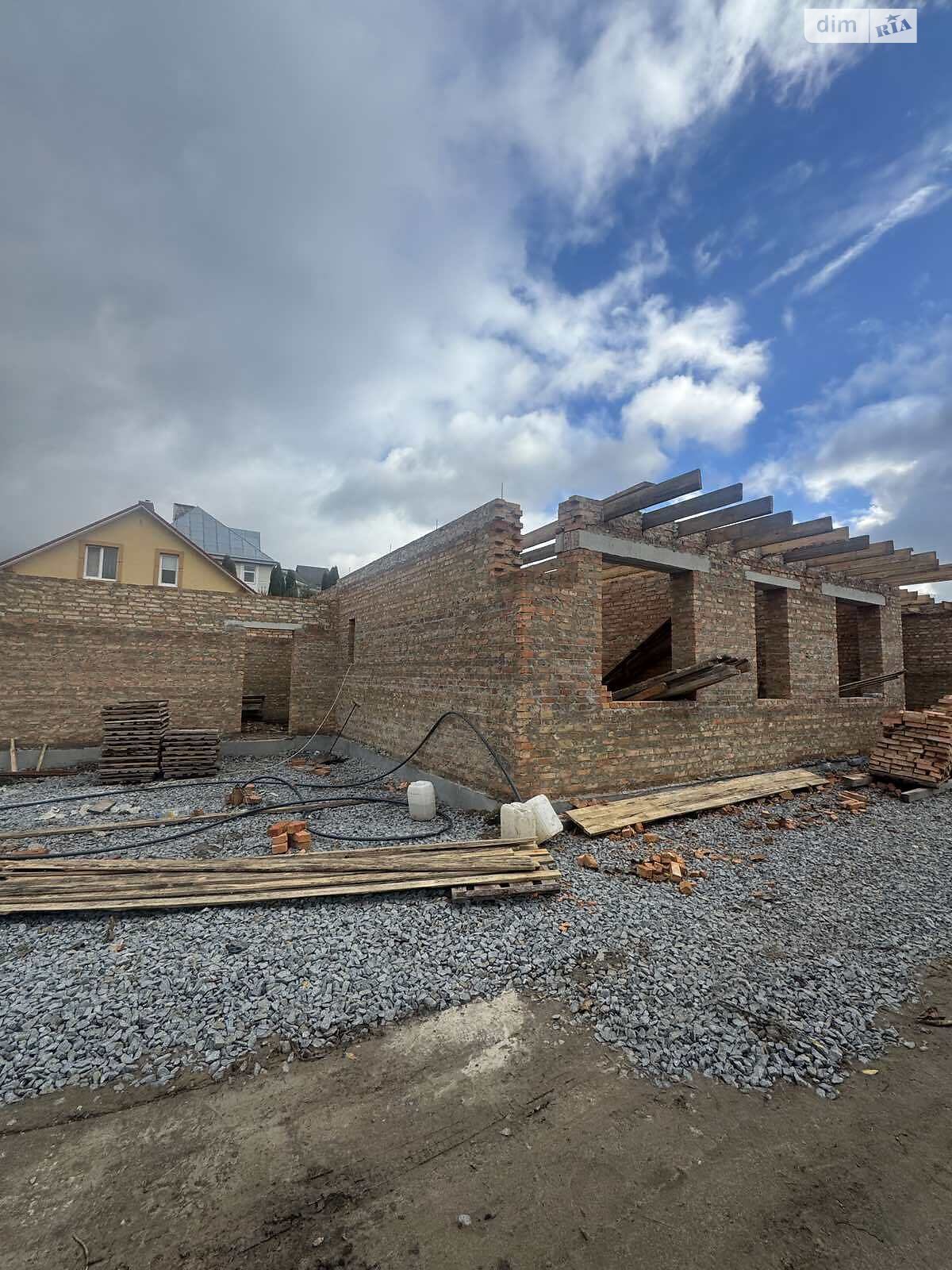 одноэтажный дом, 150 кв. м, кирпич. Продажа в Ровно район Агропереробка фото 1 одноэтажный дом, 150 кв. м, кирпич. Продажа в Ровно район Агропереробка фото 1
