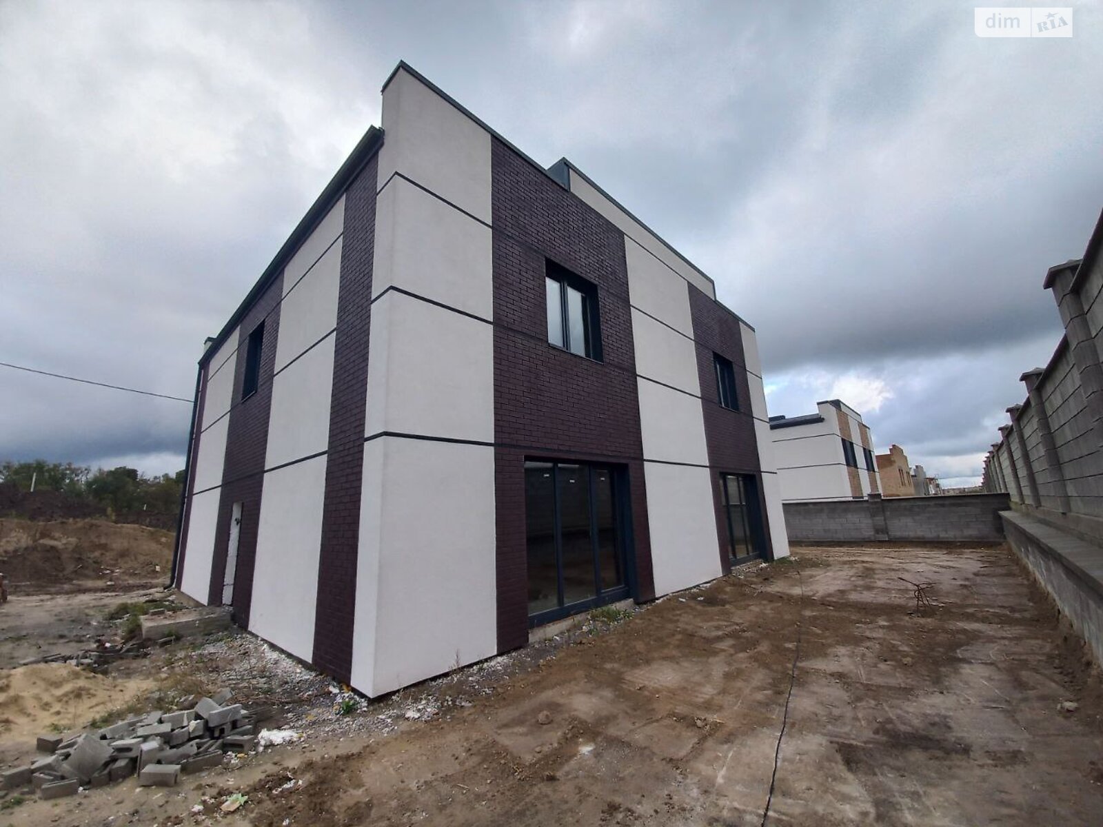 двоповерховий будинок, 120 кв. м, кирпич. Продаж в Рівному, район Авторинок фото 1 двоповерховий будинок, 120 кв. м, кирпич. Продаж в Рівному, район Авторинок фото 1