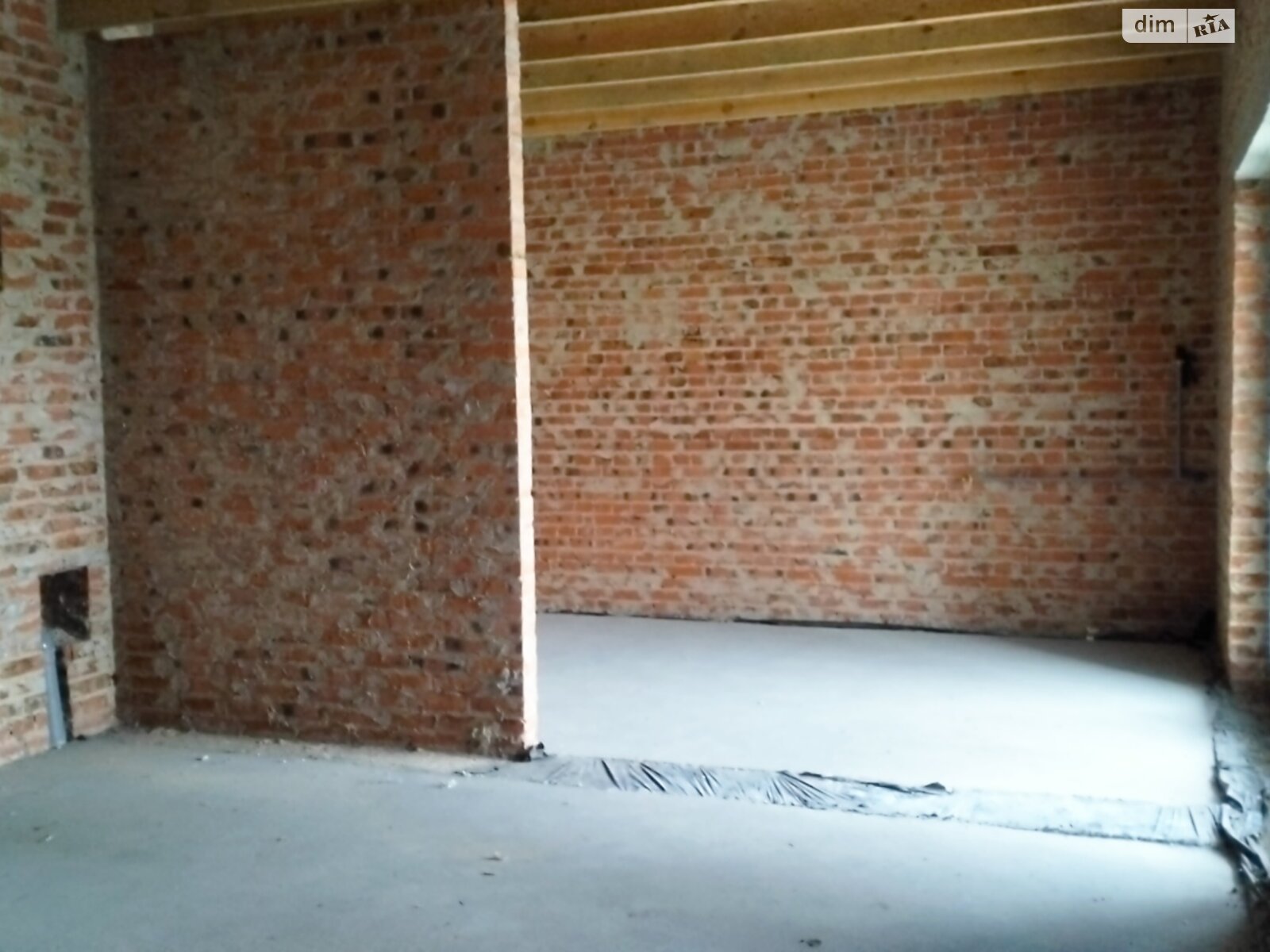 одноповерховий будинок, 110 кв. м, кирпич. Продаж в Рівному, район Авторинок фото 1