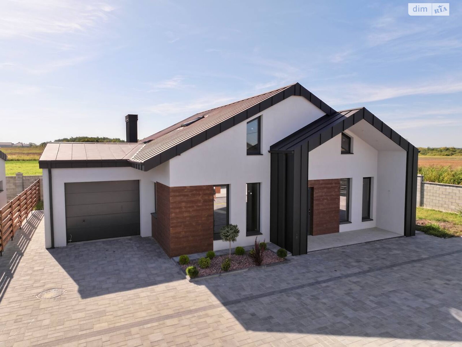 двоповерховий будинок з гаражем, 170 кв. м, цегла. Продаж в Рівному, район Авторинок фото 1 двоповерховий будинок з гаражем, 170 кв. м, цегла. Продаж в Рівному, район Авторинок фото 1