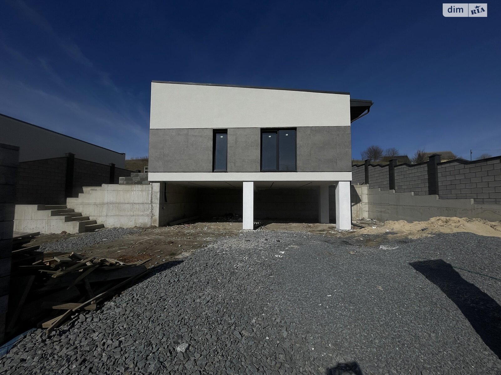 одноповерховий будинок з гаражем, 104 кв. м, цегла. Продаж в Рівному, район Авторинок фото 1 одноповерховий будинок з гаражем, 104 кв. м, цегла. Продаж в Рівному, район Авторинок фото 1