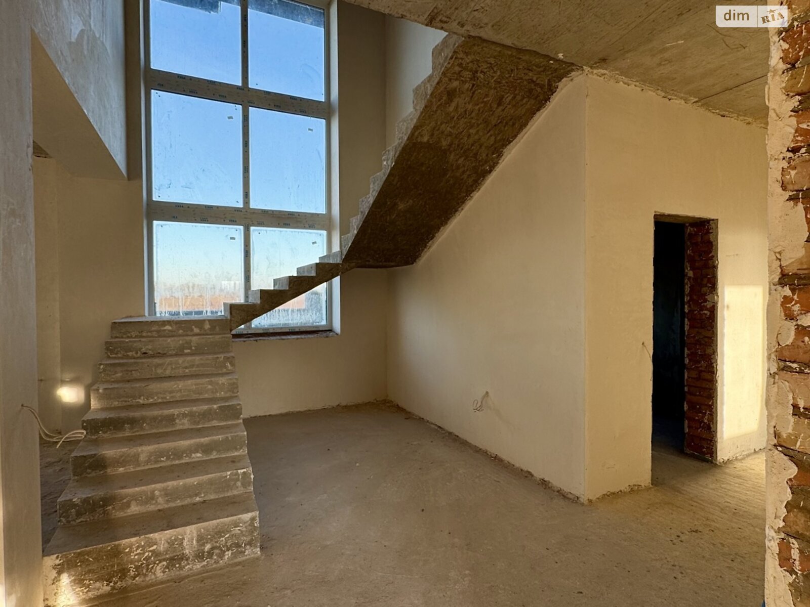 двоповерховий будинок, 270 кв. м, кирпич. Продаж в Рівному, район Авторинок фото 1 двоповерховий будинок, 270 кв. м, кирпич. Продаж в Рівному, район Авторинок фото 1