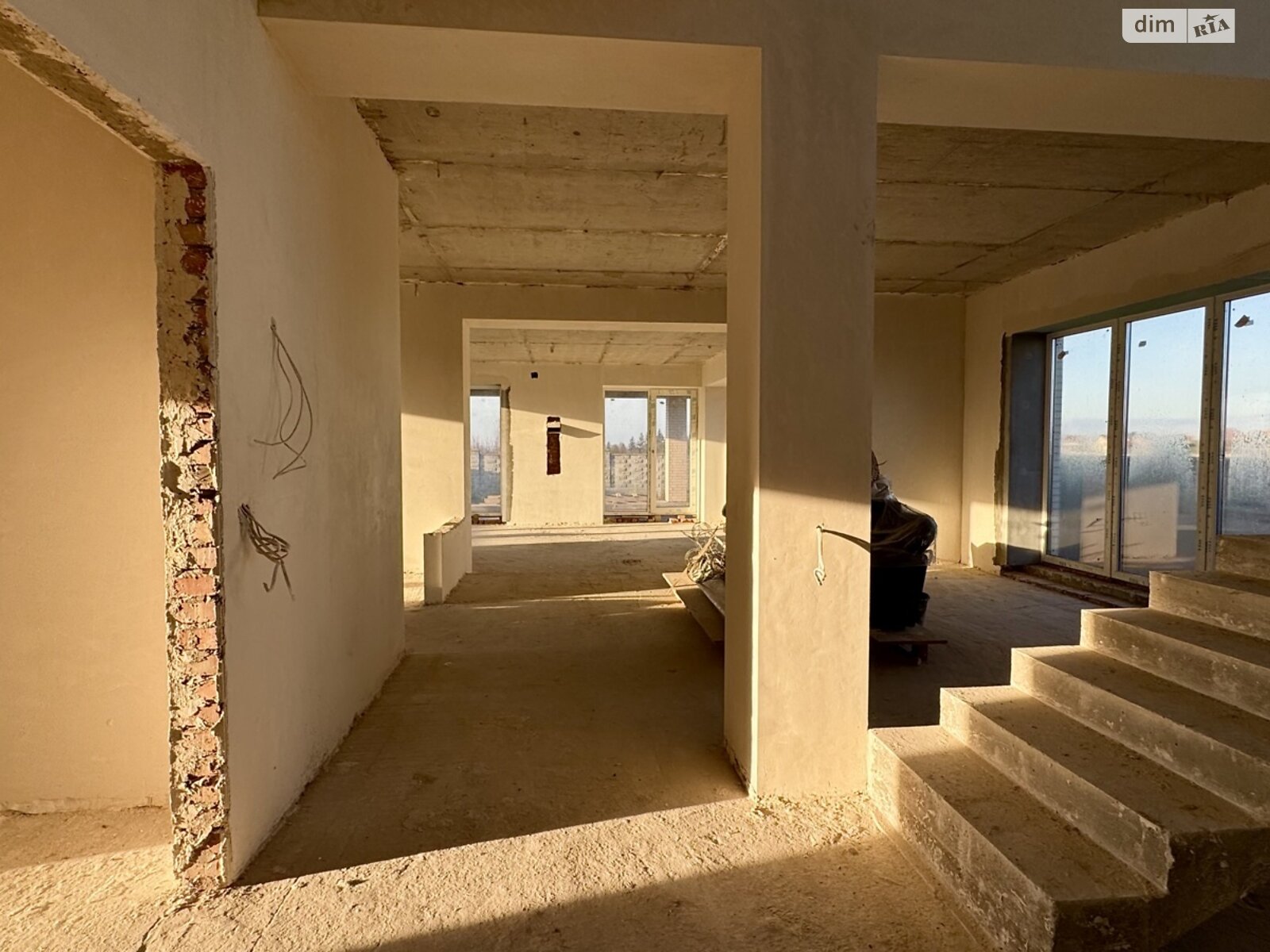 двоповерховий будинок, 270 кв. м, кирпич. Продаж в Рівному, район Авторинок фото 1 двоповерховий будинок, 270 кв. м, кирпич. Продаж в Рівному, район Авторинок фото 1