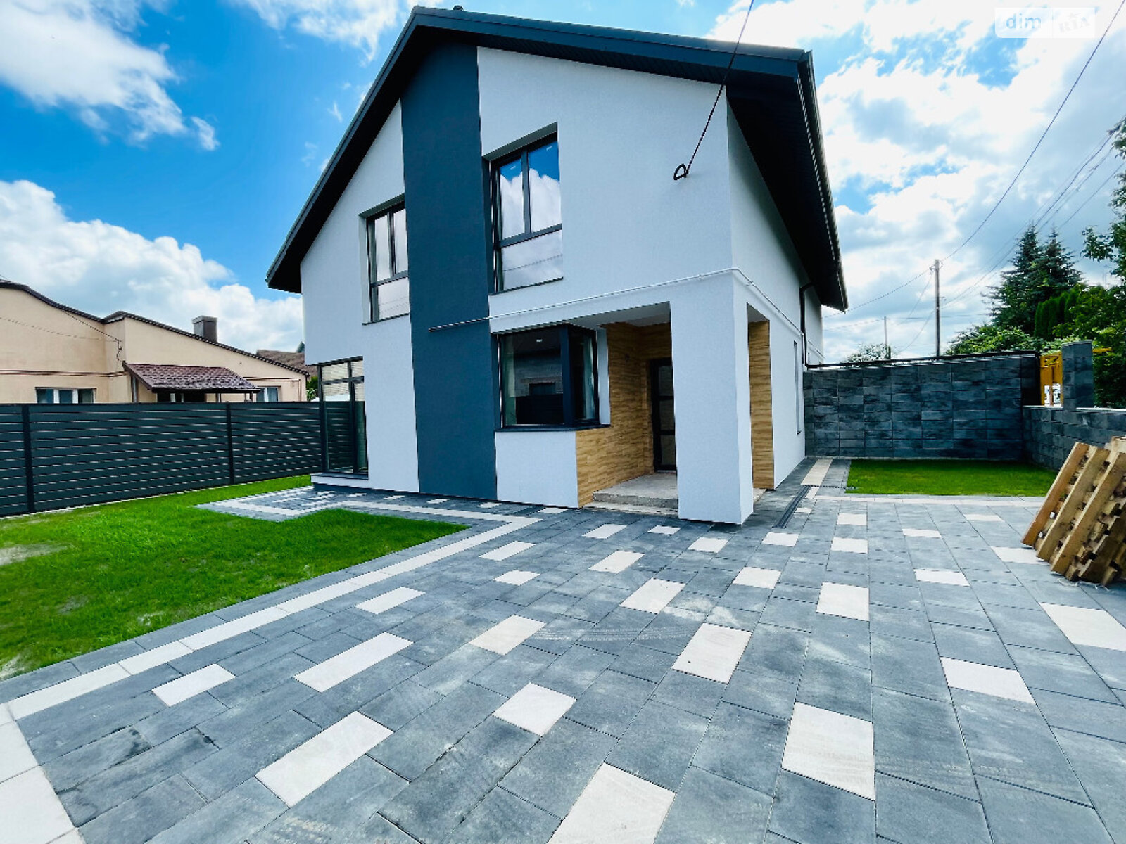 одноповерховий будинок, 100 кв. м, цегла. Продаж в Рівному, район Басів Кут фото 1 одноповерховий будинок, 100 кв. м, цегла. Продаж в Рівному, район Басів Кут фото 1
