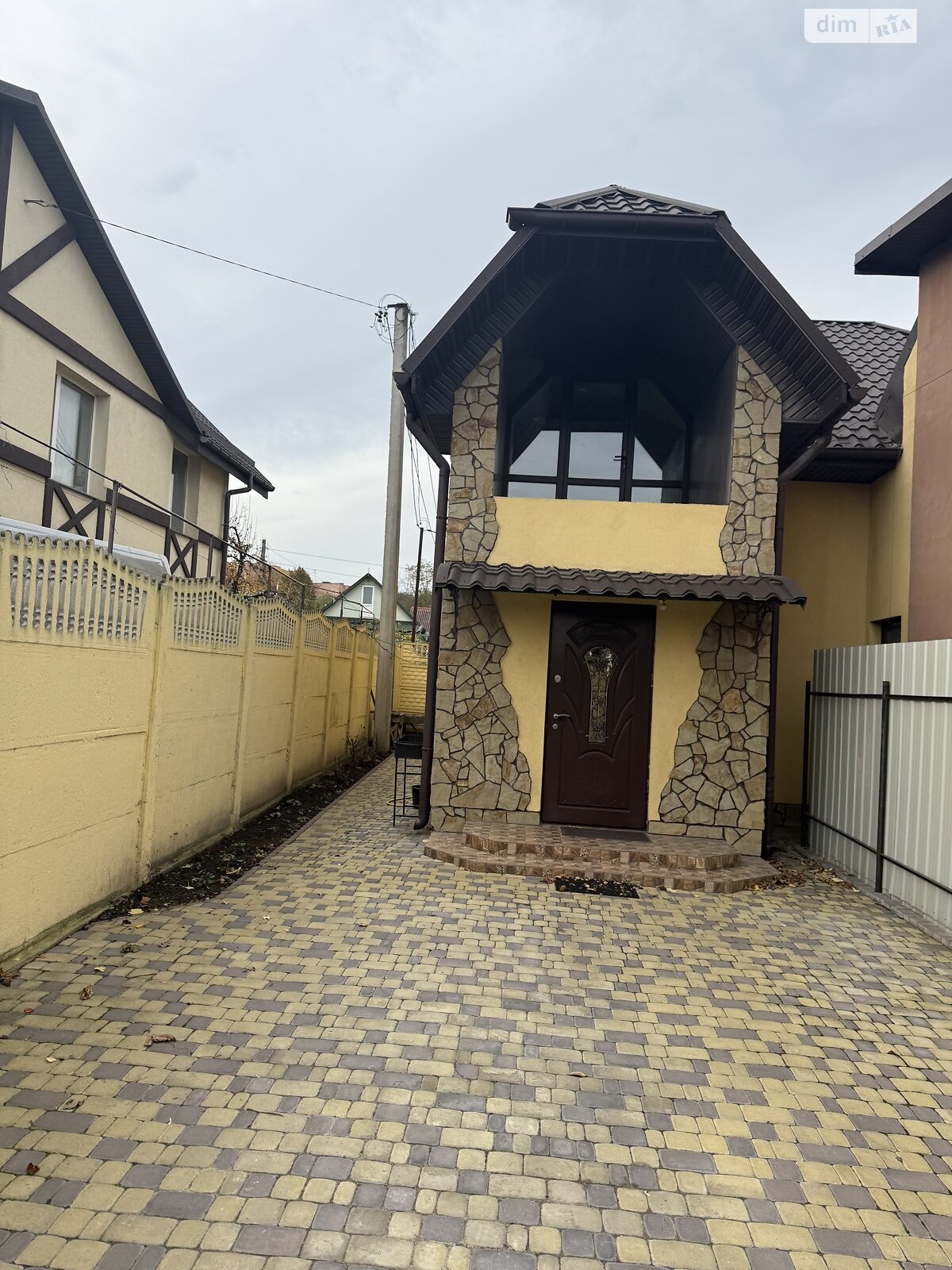 двухэтажный дом, 120 кв. м, пеноблок. Продажа в Ровно район Басов Угол фото 1