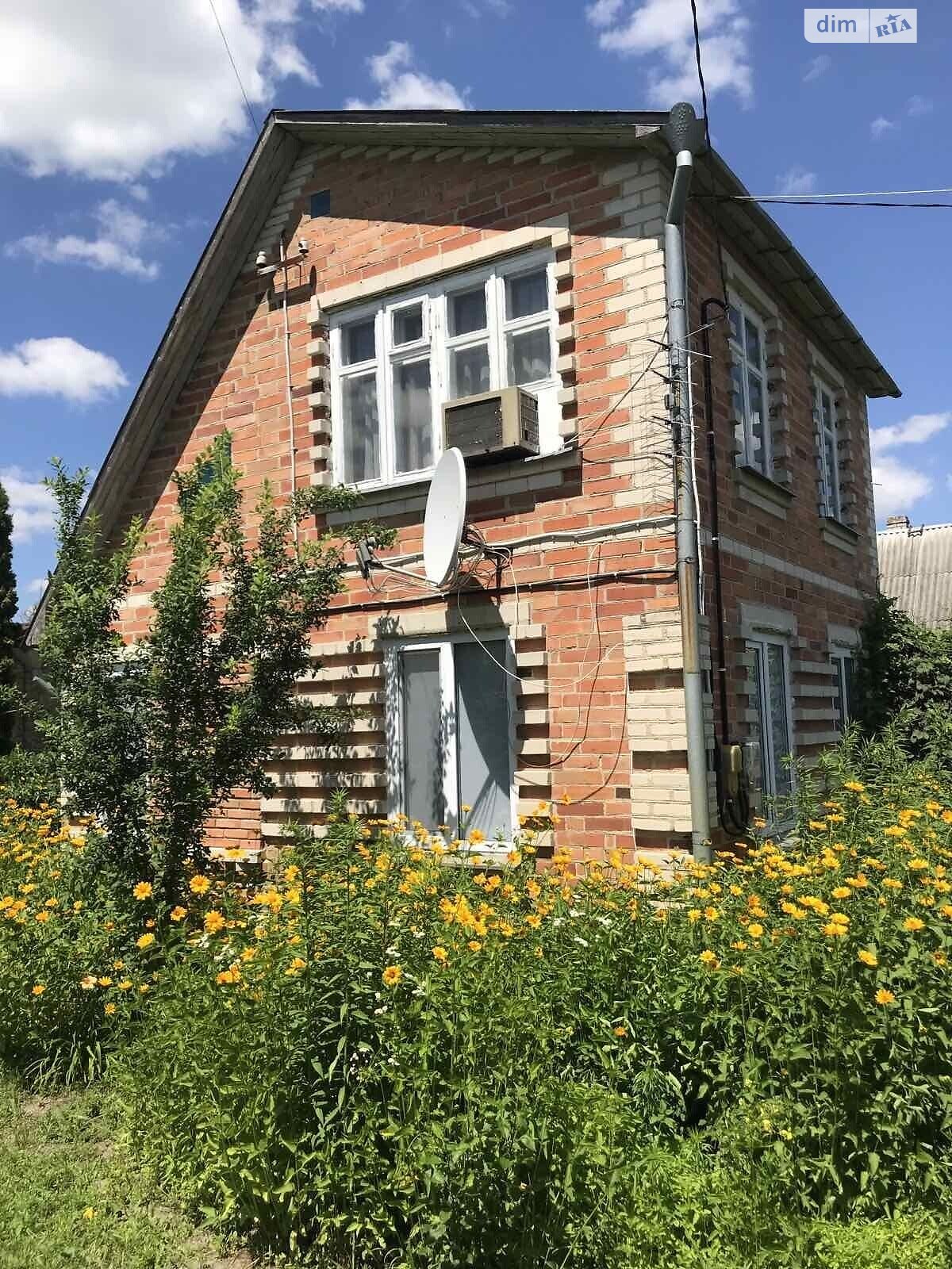 двухэтажный дом с гаражом, 72 кв. м, кирпич. Продажа в Ровно район Басов Угол фото 1 двухэтажный дом с гаражом, 72 кв. м, кирпич. Продажа в Ровно район Басов Угол фото 1