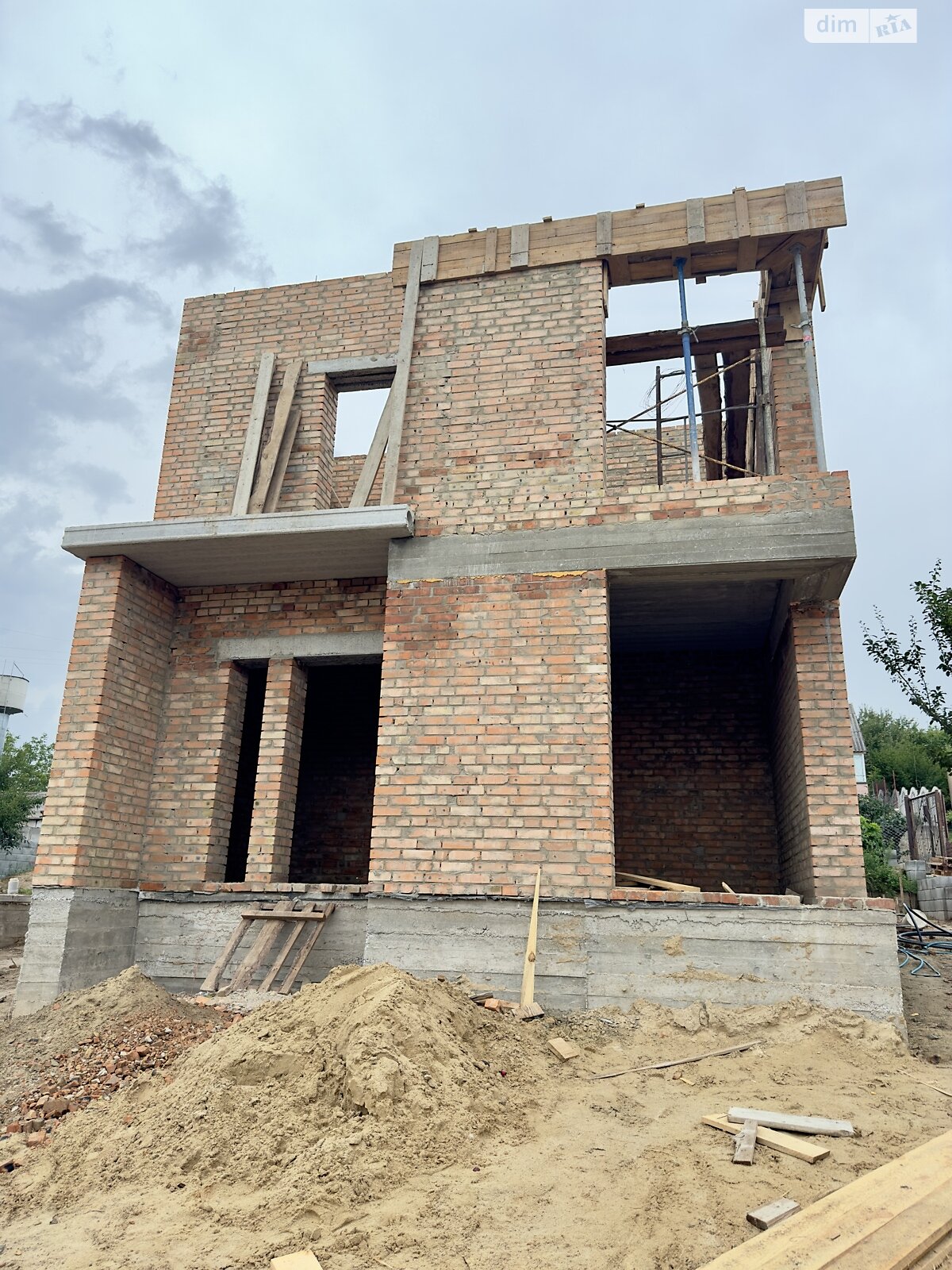 двухэтажный дом, 118 кв. м, кирпич. Продажа в Ровно район Красные Горы фото 1