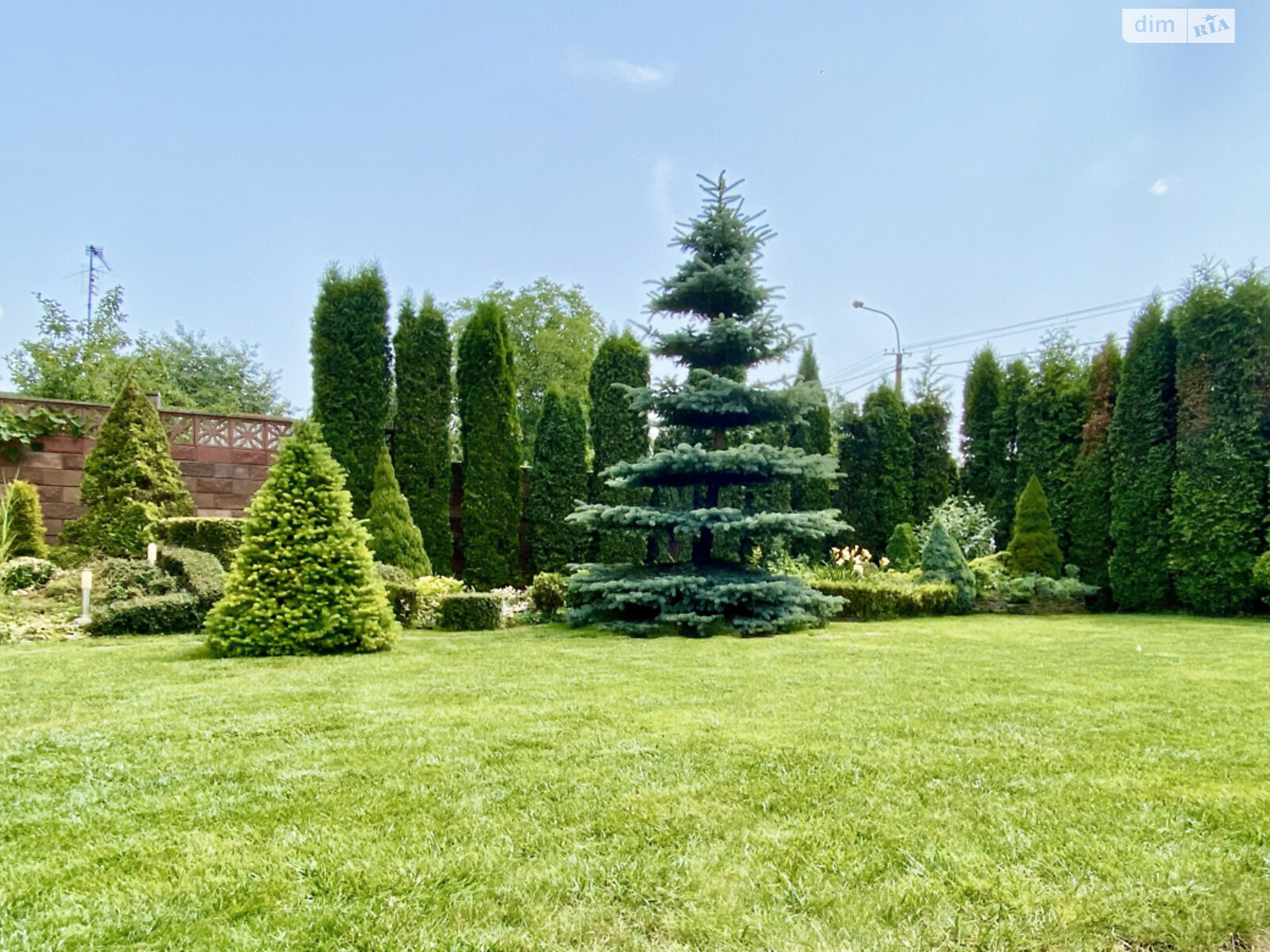 двухэтажный дом с гаражом, 224.1 кв. м, кирпич. Продажа в Ровно район Боярка фото 1