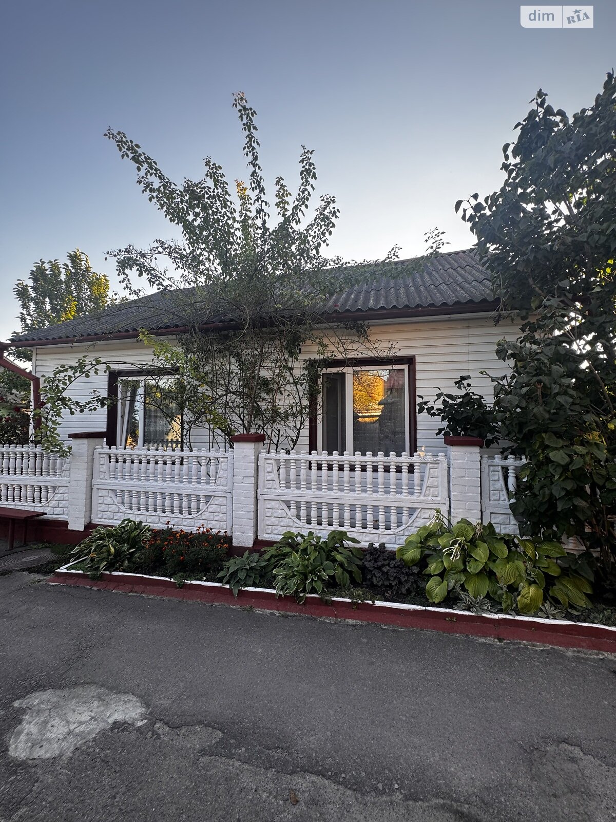 одноповерховий будинок з гаражем, 68.4 кв. м, дерево та цегла. Продаж в Рівному, район Боярка фото 1 одноповерховий будинок з гаражем, 68.4 кв. м, дерево та цегла. Продаж в Рівному, район Боярка фото 1