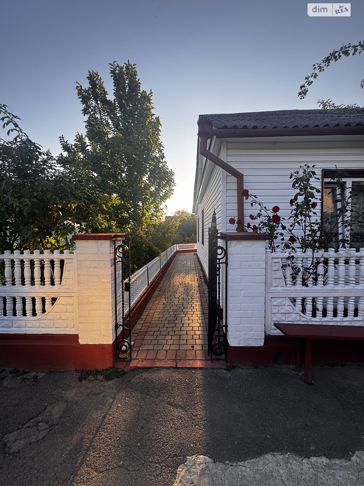 одноповерховий будинок з гаражем, 68.4 кв. м, дерево та цегла. Продаж в Рівному, район Боярка фото 1 одноповерховий будинок з гаражем, 68.4 кв. м, дерево та цегла. Продаж в Рівному, район Боярка фото 1