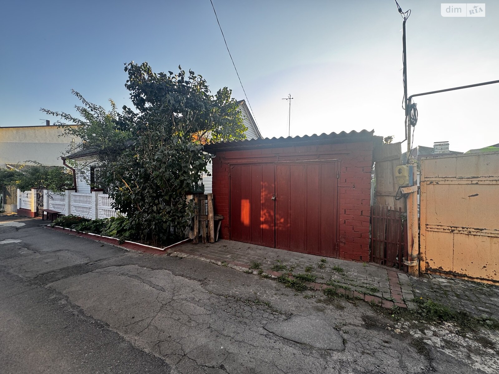 одноповерховий будинок з гаражем, 68.4 кв. м, дерево та цегла. Продаж в Рівному, район Боярка фото 1 одноповерховий будинок з гаражем, 68.4 кв. м, дерево та цегла. Продаж в Рівному, район Боярка фото 1