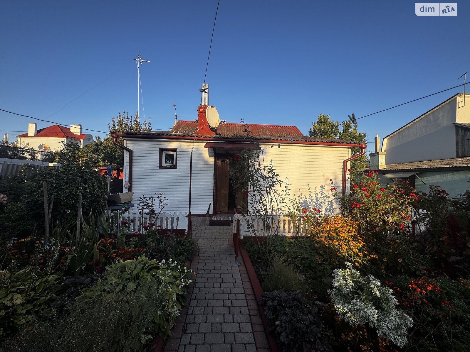 одноповерховий будинок з гаражем, 68.4 кв. м, дерево та цегла. Продаж в Рівному, район Боярка фото 1 одноповерховий будинок з гаражем, 68.4 кв. м, дерево та цегла. Продаж в Рівному, район Боярка фото 1