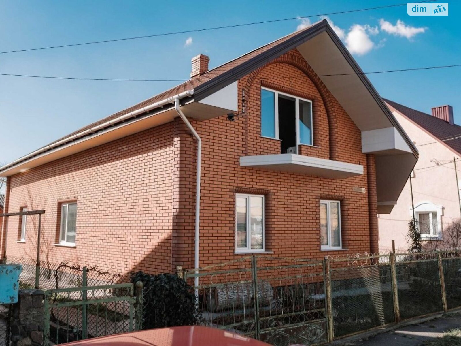 двухэтажный дом с мансардой, 220 кв. м, кирпич. Продажа в Ровно район Боярка фото 1