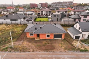 одноэтажный дом с гаражом, 180 кв. м, кирпич. Продажа в Ровно район Чайка фото 2