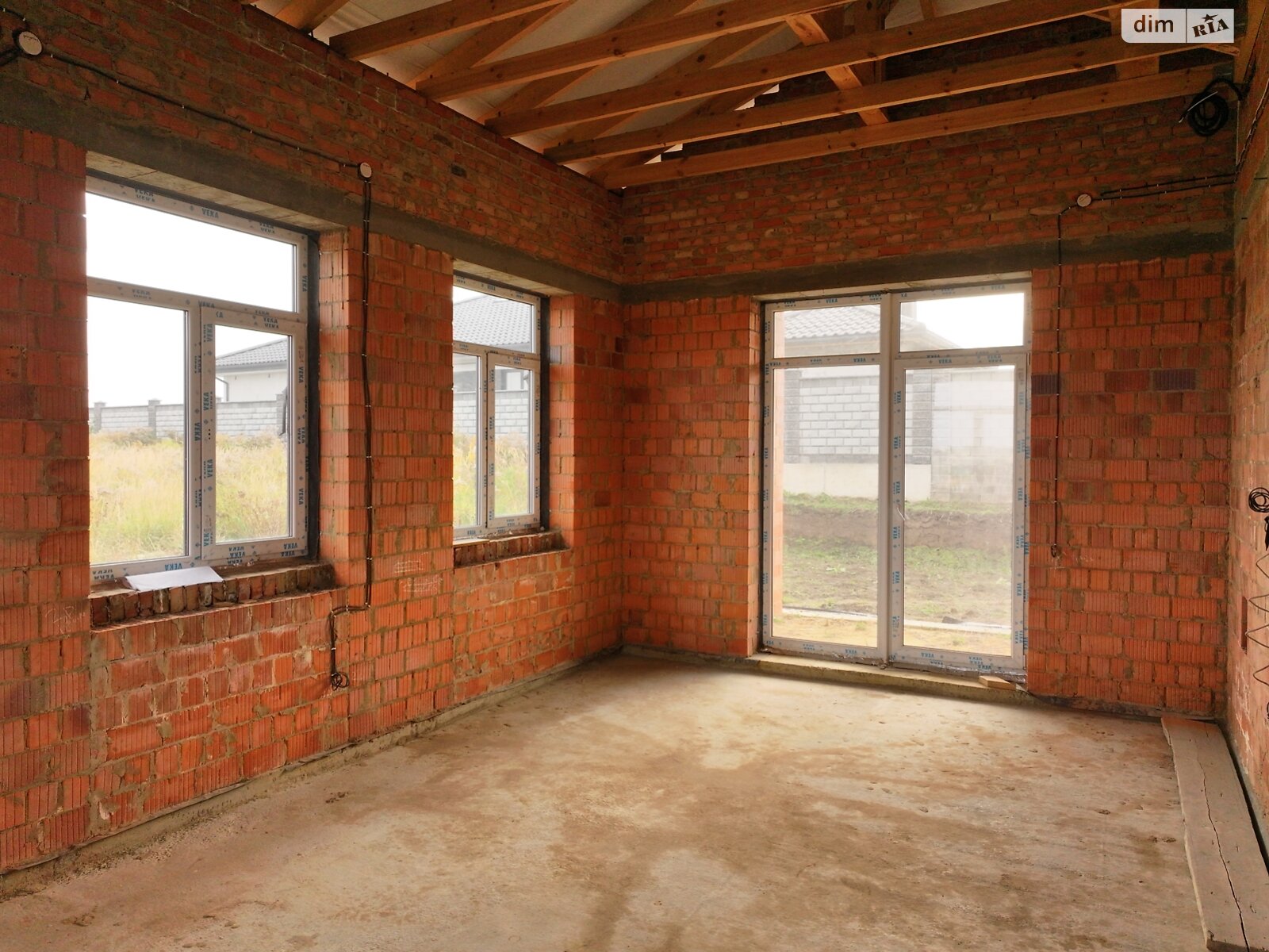 одноэтажный дом с гаражом, 180 кв. м, кирпич. Продажа в Ровно район Чайка фото 1