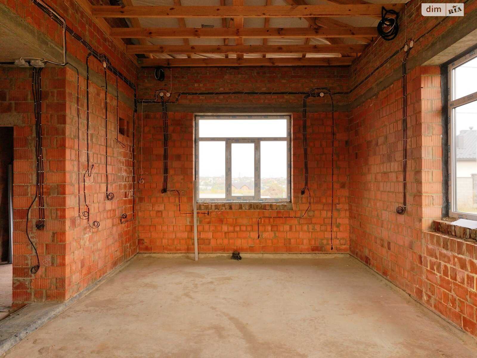 одноэтажный дом с гаражом, 180 кв. м, кирпич. Продажа в Ровно район Чайка фото 1