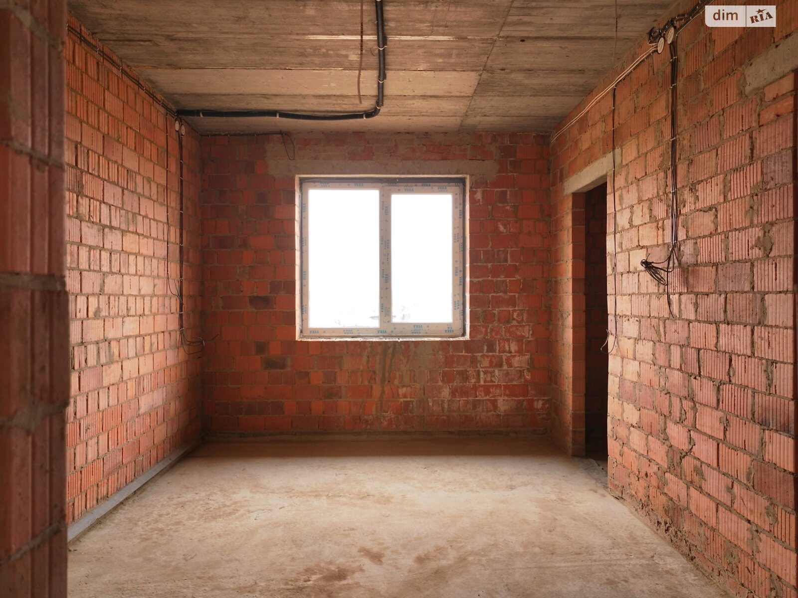 одноэтажный дом с гаражом, 180 кв. м, кирпич. Продажа в Ровно район Чайка фото 1