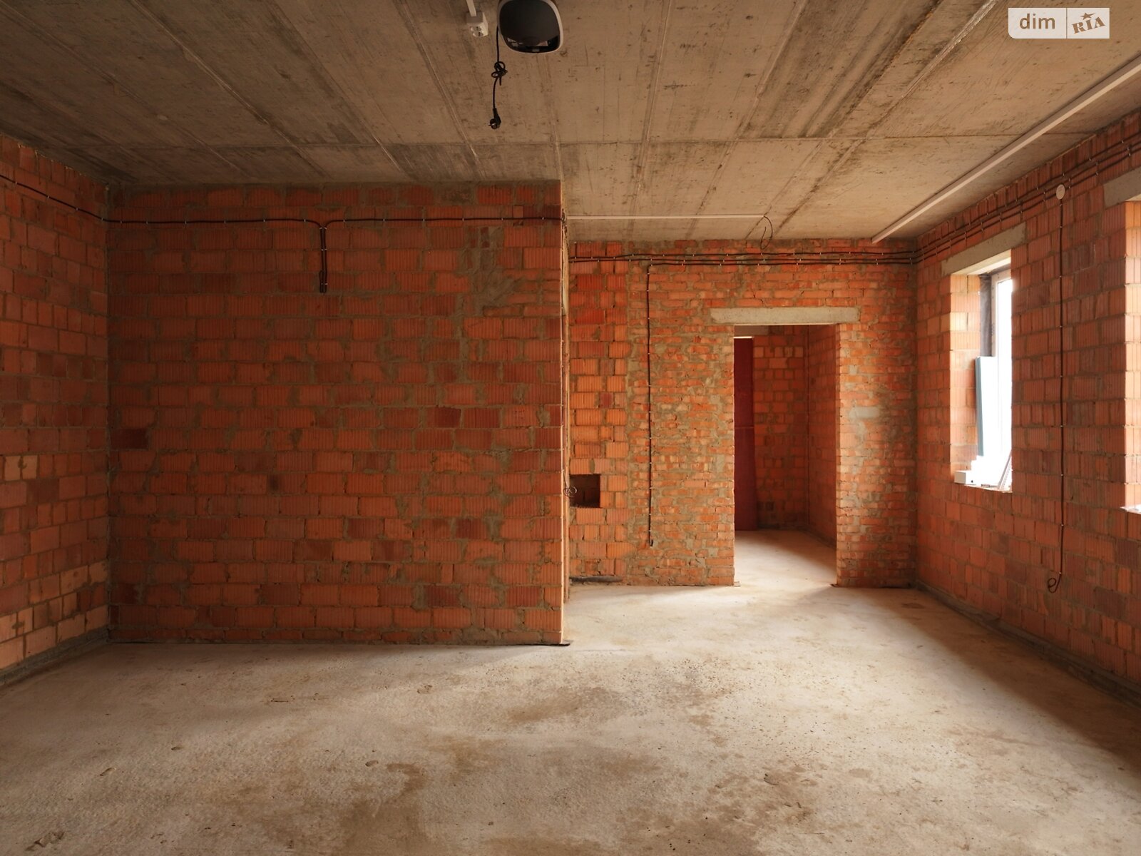 одноэтажный дом с гаражом, 180 кв. м, кирпич. Продажа в Ровно район Чайка фото 1