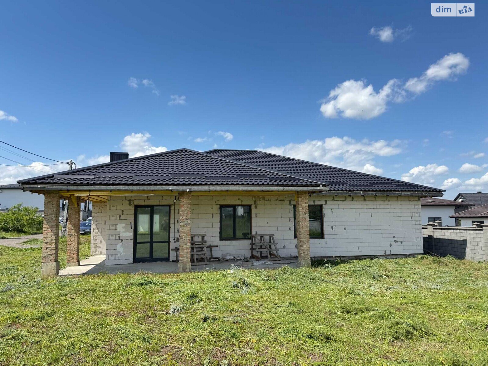 одноэтажный дом с гаражом, 161.5 кв. м, кирпич. Продажа в Бармаках фото 1 одноэтажный дом с гаражом, 161.5 кв. м, кирпич. Продажа в Бармаках фото 1