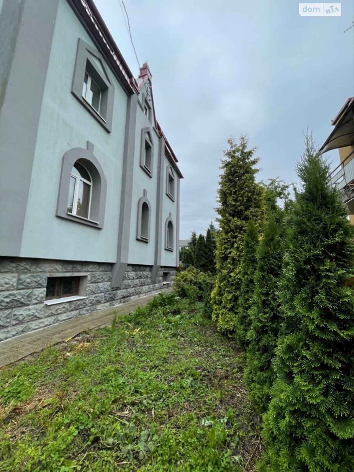 трехэтажный дом веранда, 342 кв. м, кирпич. Продажа в Ровно район Гидропарк фото 1