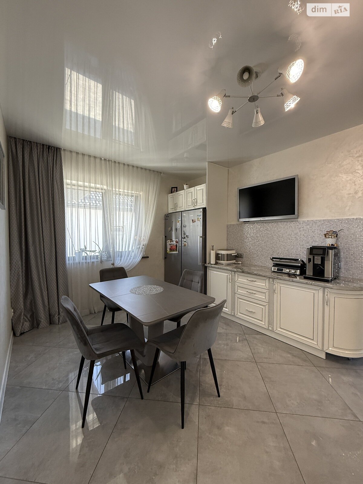 двухэтажный дом, 146 кв. м, газобетон. Продажа в Ровно фото 1 двухэтажный дом, 146 кв. м, газобетон. Продажа в Ровно фото 1