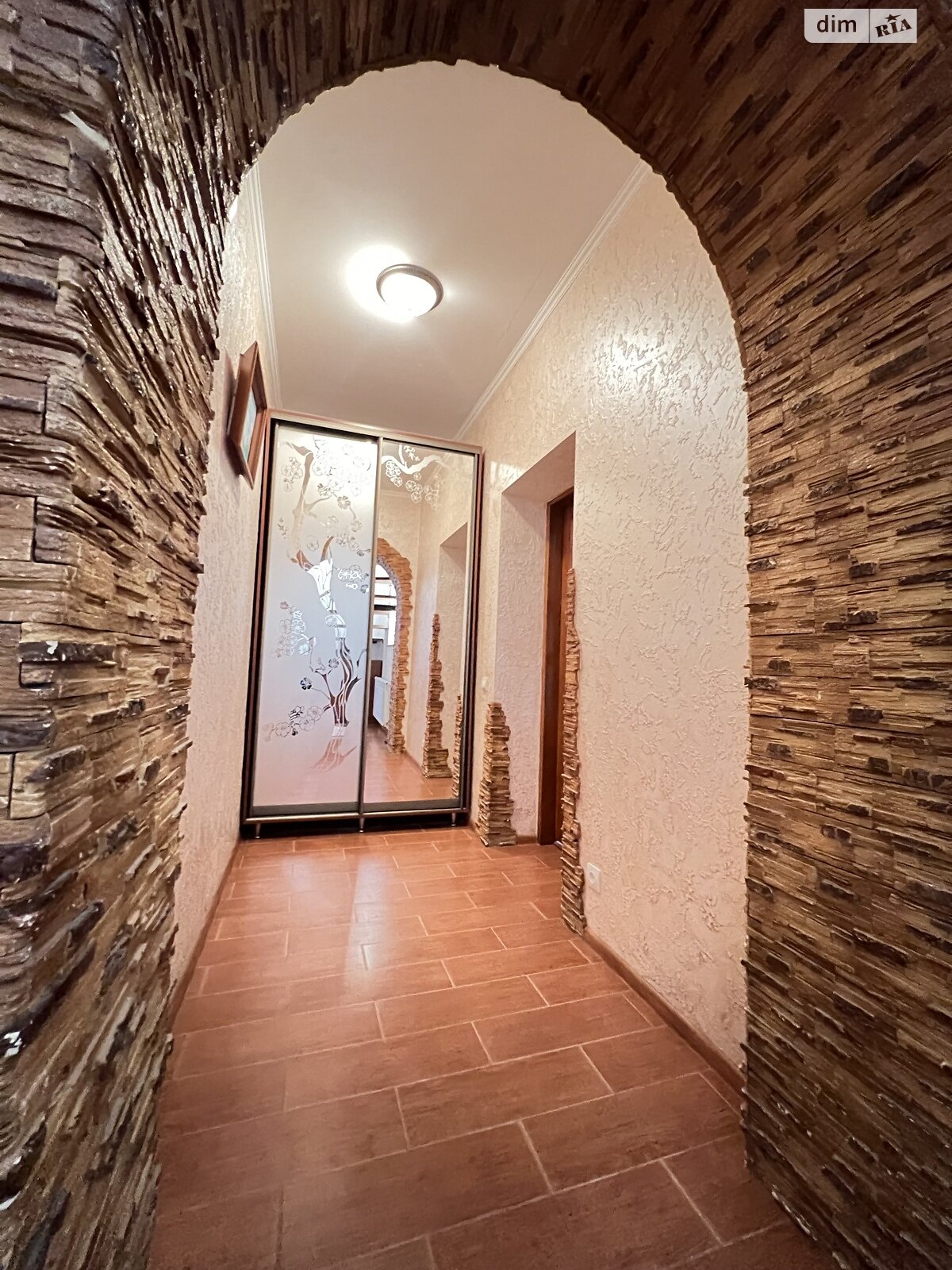 двоповерховий будинок з опаленням, 145 кв. м, цегла. Продаж в Рівному, район Червоні Гори фото 1 двоповерховий будинок з опаленням, 145 кв. м, цегла. Продаж в Рівному, район Червоні Гори фото 1