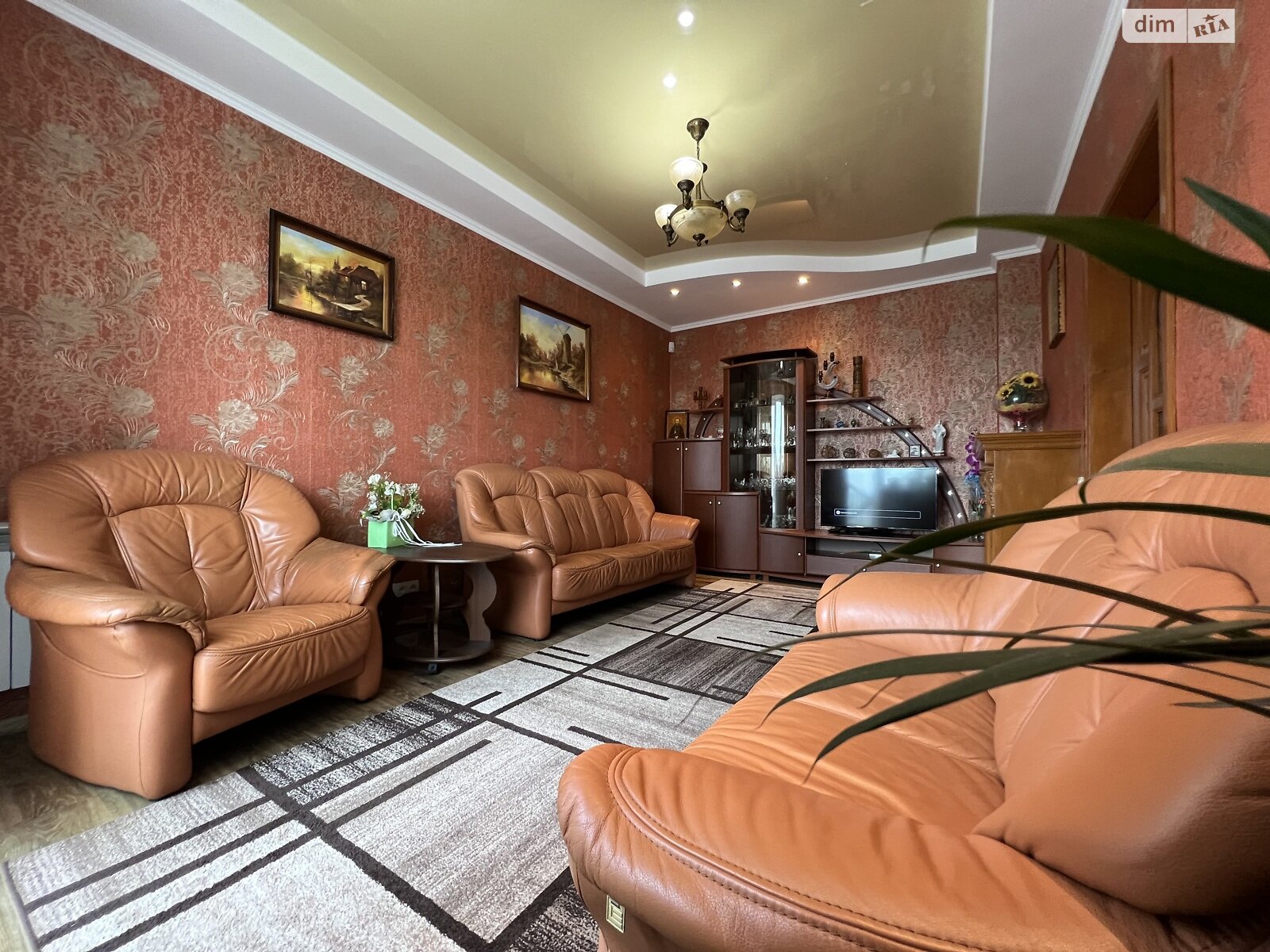 двоповерховий будинок з опаленням, 145 кв. м, цегла. Продаж в Рівному, район Червоні Гори фото 1 двоповерховий будинок з опаленням, 145 кв. м, цегла. Продаж в Рівному, район Червоні Гори фото 1