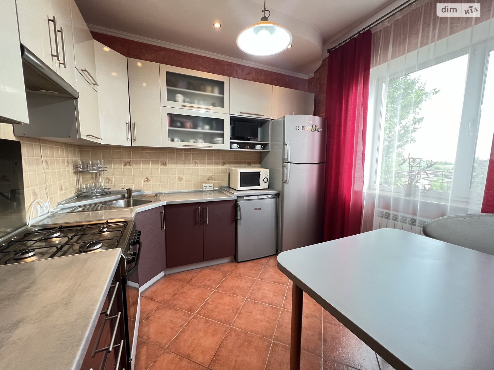 двоповерховий будинок з опаленням, 145 кв. м, цегла. Продаж в Рівному, район Червоні Гори фото 1 двоповерховий будинок з опаленням, 145 кв. м, цегла. Продаж в Рівному, район Червоні Гори фото 1