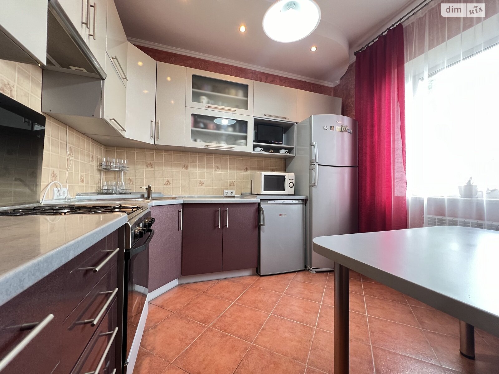 двоповерховий будинок з опаленням, 145 кв. м, цегла. Продаж в Рівному, район Червоні Гори фото 1 двоповерховий будинок з опаленням, 145 кв. м, цегла. Продаж в Рівному, район Червоні Гори фото 1