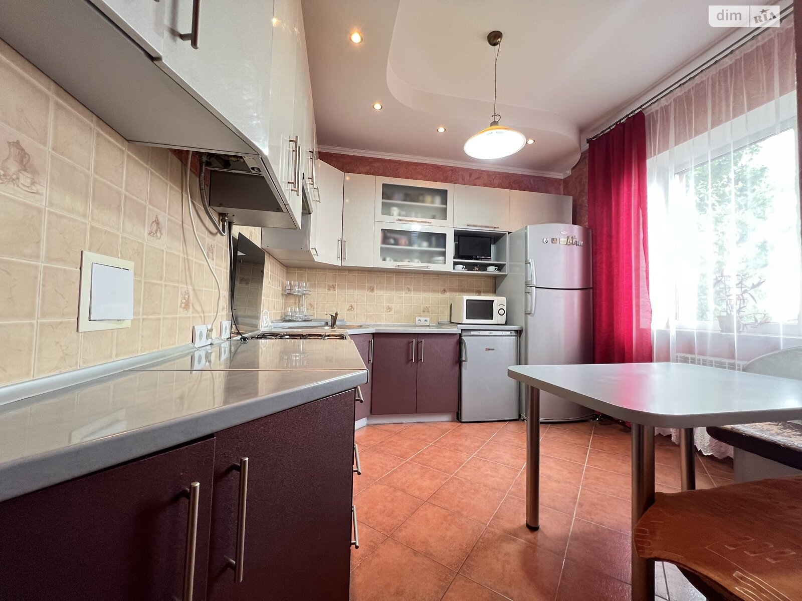 двоповерховий будинок з опаленням, 145 кв. м, цегла. Продаж в Рівному, район Червоні Гори фото 1 двоповерховий будинок з опаленням, 145 кв. м, цегла. Продаж в Рівному, район Червоні Гори фото 1