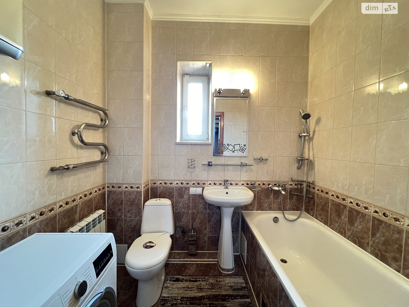 двоповерховий будинок з опаленням, 145 кв. м, цегла. Продаж в Рівному, район Червоні Гори фото 1 двоповерховий будинок з опаленням, 145 кв. м, цегла. Продаж в Рівному, район Червоні Гори фото 1