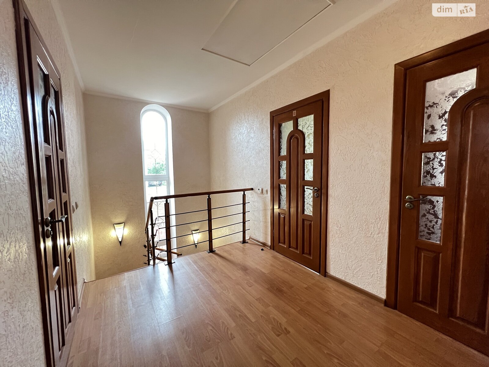 двоповерховий будинок з опаленням, 145 кв. м, цегла. Продаж в Рівному, район Червоні Гори фото 1 двоповерховий будинок з опаленням, 145 кв. м, цегла. Продаж в Рівному, район Червоні Гори фото 1