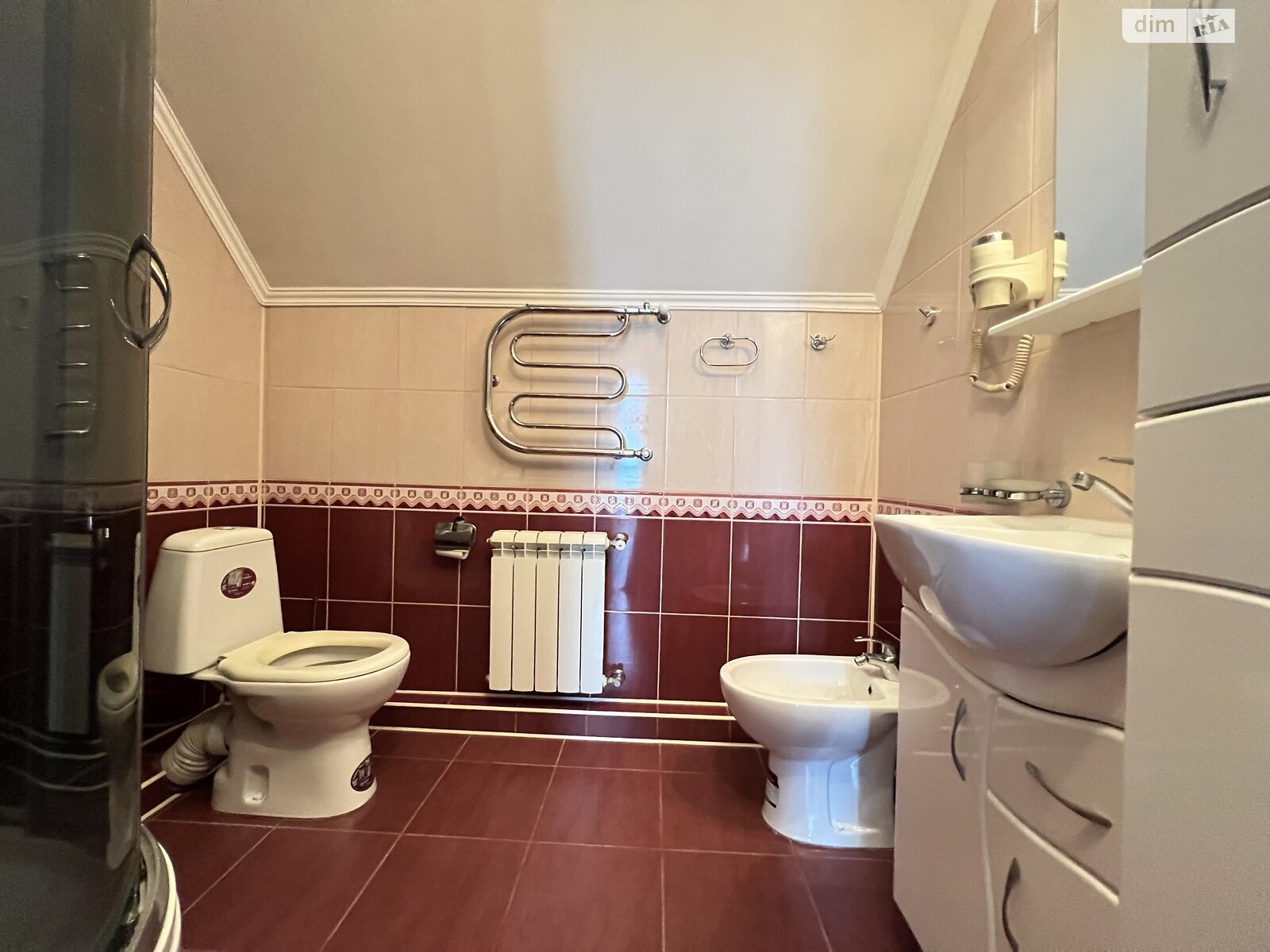 двоповерховий будинок з опаленням, 145 кв. м, цегла. Продаж в Рівному, район Червоні Гори фото 1 двоповерховий будинок з опаленням, 145 кв. м, цегла. Продаж в Рівному, район Червоні Гори фото 1