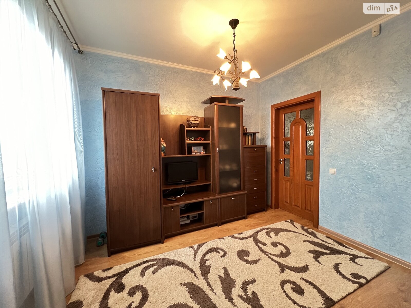 двоповерховий будинок з опаленням, 145 кв. м, цегла. Продаж в Рівному, район Червоні Гори фото 1 двоповерховий будинок з опаленням, 145 кв. м, цегла. Продаж в Рівному, район Червоні Гори фото 1