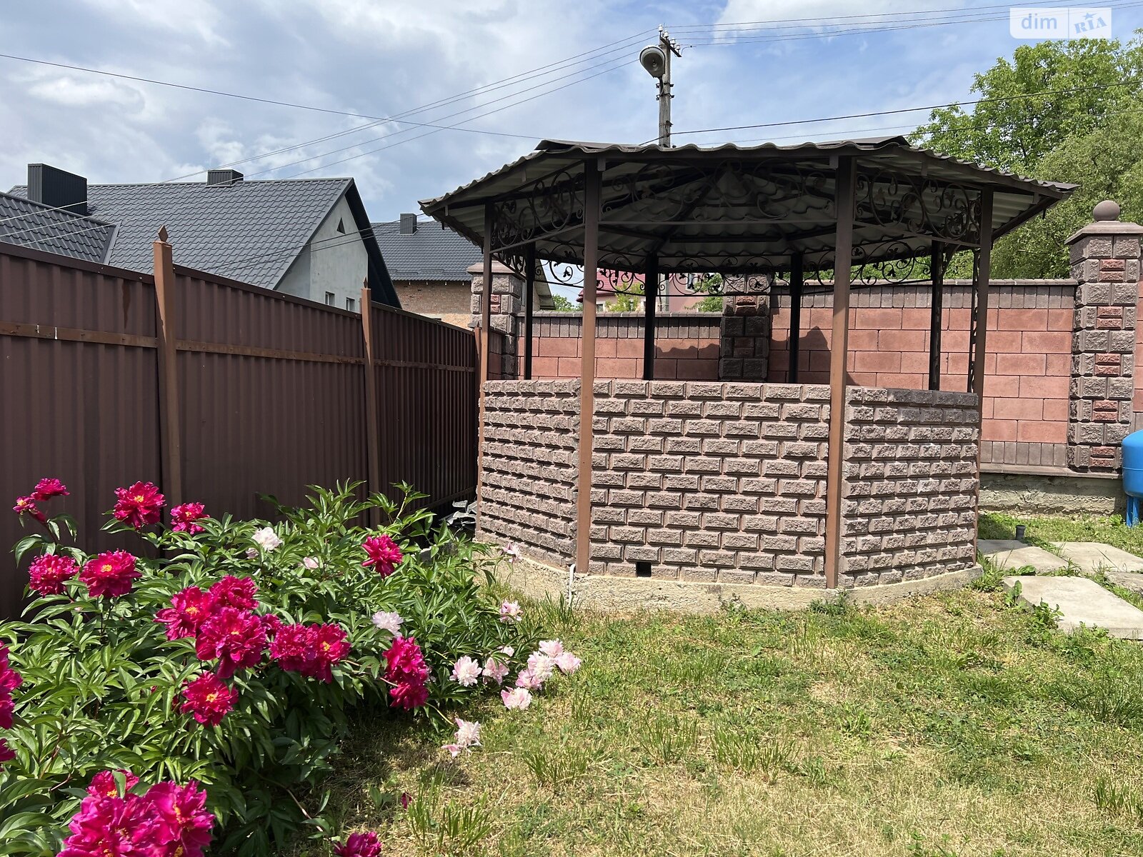 двоповерховий будинок з опаленням, 145 кв. м, цегла. Продаж в Рівному, район Червоні Гори фото 1 двоповерховий будинок з опаленням, 145 кв. м, цегла. Продаж в Рівному, район Червоні Гори фото 1