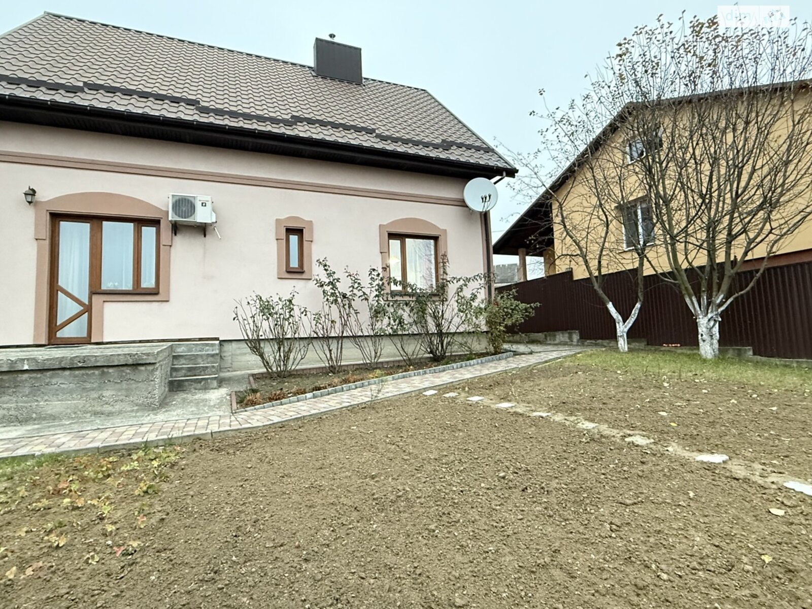 двоповерховий будинок з опаленням, 145 кв. м, цегла. Продаж в Рівному, район Червоні Гори фото 1 двоповерховий будинок з опаленням, 145 кв. м, цегла. Продаж в Рівному, район Червоні Гори фото 1