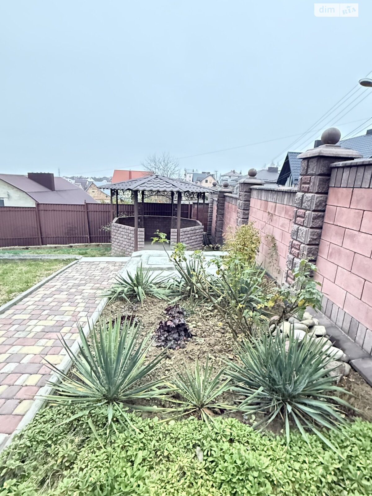 двоповерховий будинок з опаленням, 145 кв. м, цегла. Продаж в Рівному, район Червоні Гори фото 1 двоповерховий будинок з опаленням, 145 кв. м, цегла. Продаж в Рівному, район Червоні Гори фото 1