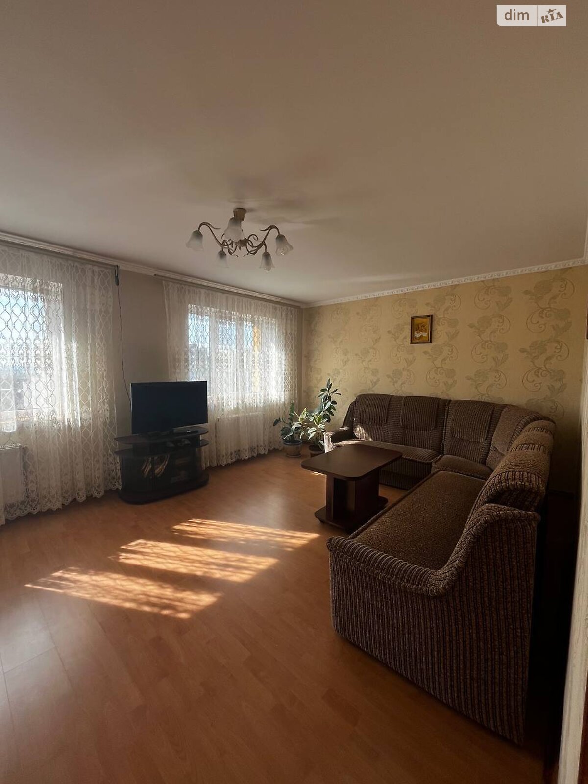 двоповерховий будинок з балконом, 130 кв. м, цегла. Продаж в Рівному, район Червоні Гори фото 1 двоповерховий будинок з балконом, 130 кв. м, цегла. Продаж в Рівному, район Червоні Гори фото 1