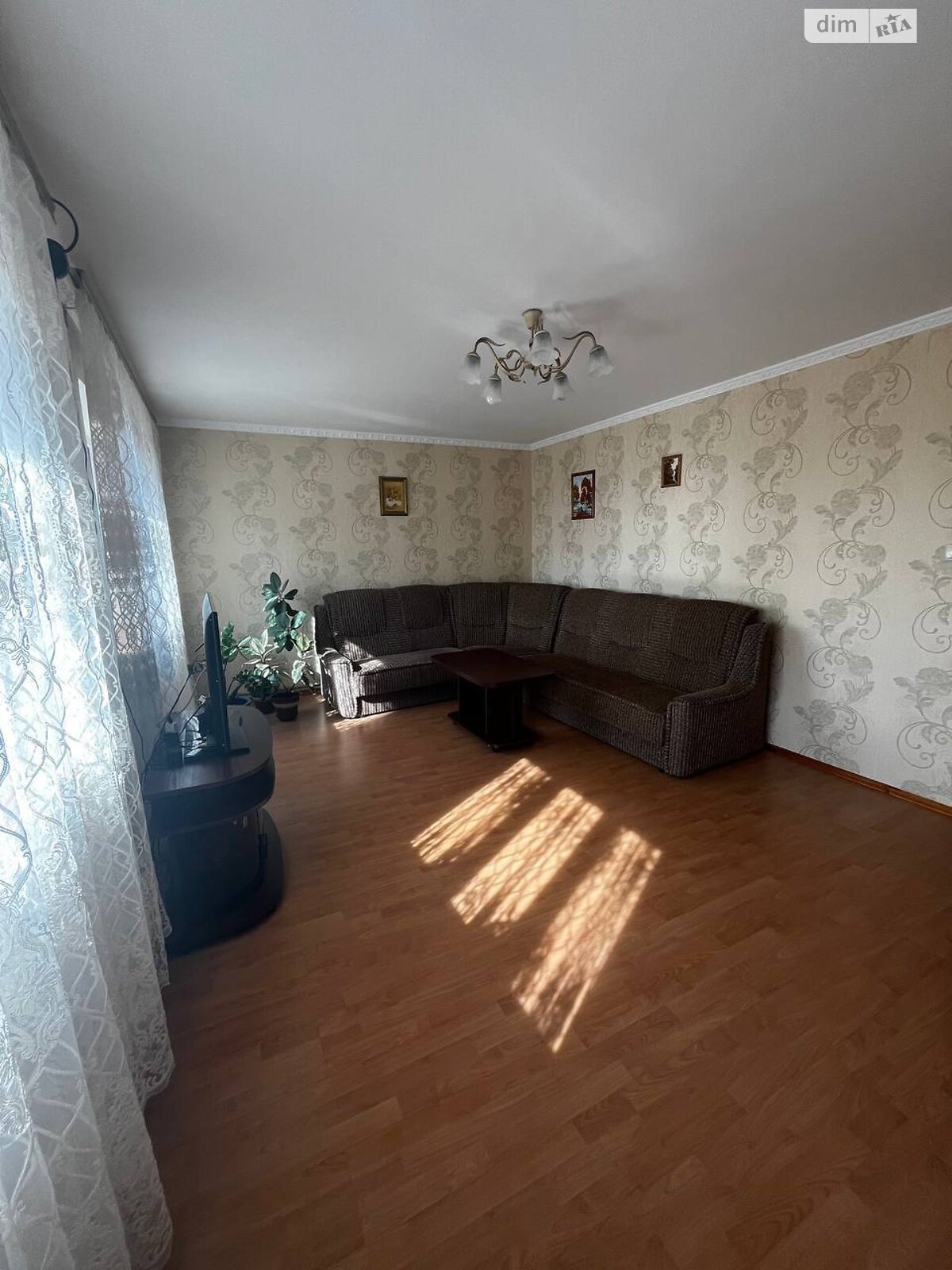 двоповерховий будинок з балконом, 130 кв. м, цегла. Продаж в Рівному, район Червоні Гори фото 1 двоповерховий будинок з балконом, 130 кв. м, цегла. Продаж в Рівному, район Червоні Гори фото 1