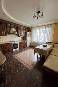 двухэтажный дом, 300 кв. м, кирпич. Продажа в Ровно район Красные Горы фото 2