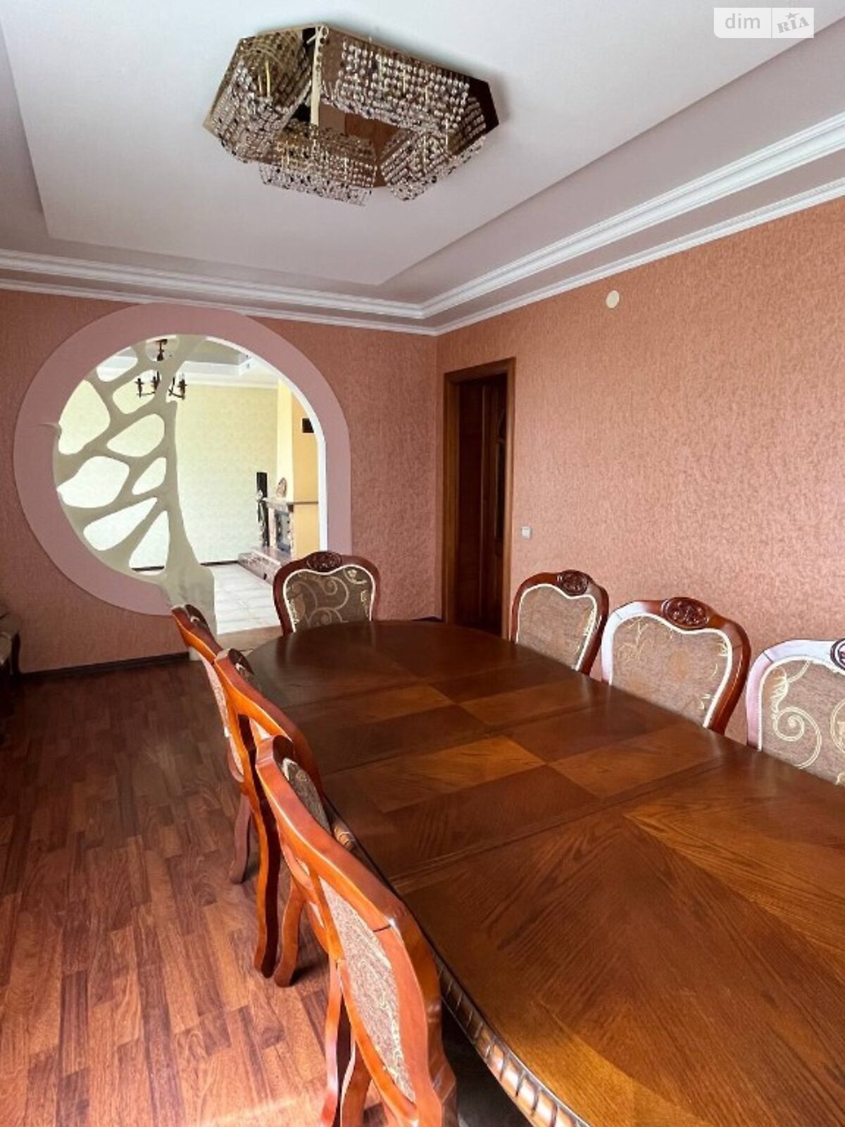 двухэтажный дом, 300 кв. м, кирпич. Продажа в Ровно район Красные Горы фото 1