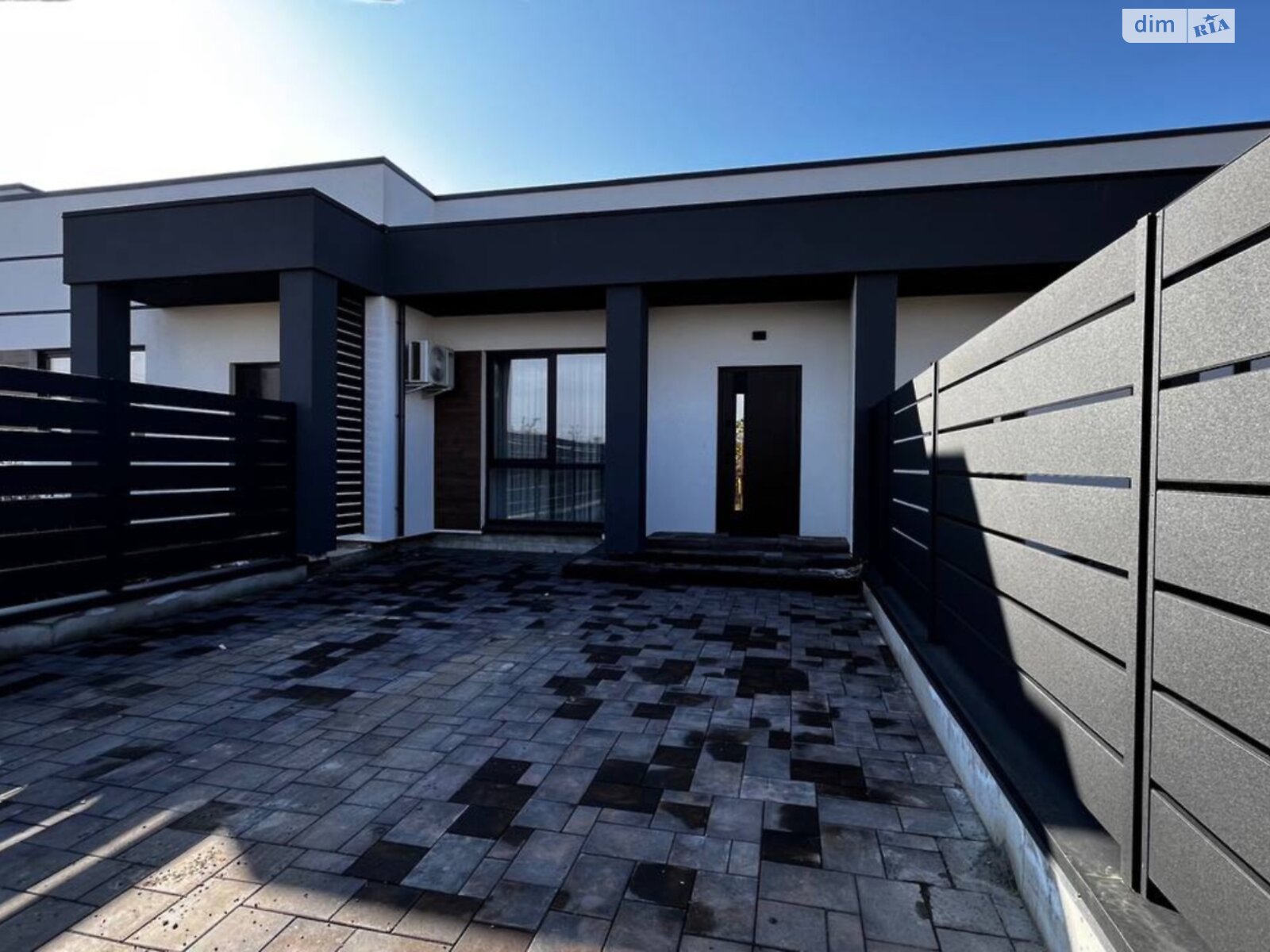 одноэтажный дом, 65.3 кв. м, кирпич. Продажа в Ровно район Ленокомбинат фото 1 одноэтажный дом, 65.3 кв. м, кирпич. Продажа в Ровно район Ленокомбинат фото 1