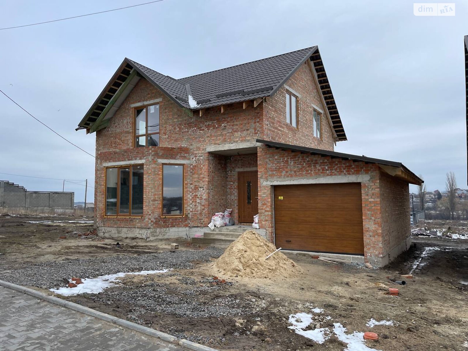 двухэтажный дом с гаражом, 165 кв. м, кирпич. Продажа в Ровно район Ленокомбинат фото 1 двухэтажный дом с гаражом, 165 кв. м, кирпич. Продажа в Ровно район Ленокомбинат фото 1