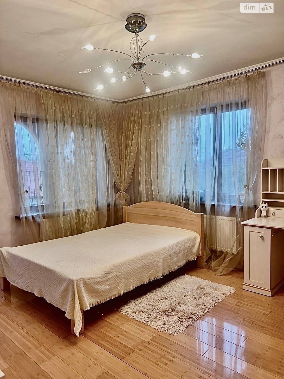 двоповерховий будинок з гаражем, 297.8 кв. м, кирпич. Продаж у Рівному фото 1