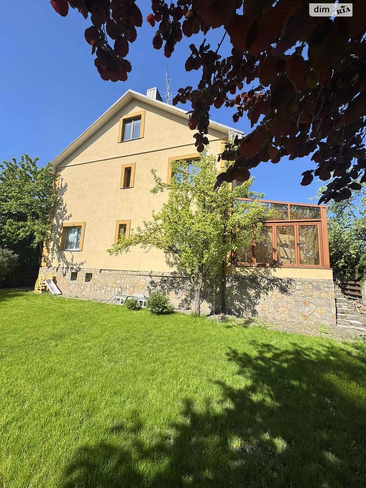 двоповерховий будинок з гаражем, 297.8 кв. м, цегла. Продаж у Рівному фото 1 двоповерховий будинок з гаражем, 297.8 кв. м, цегла. Продаж у Рівному фото 1