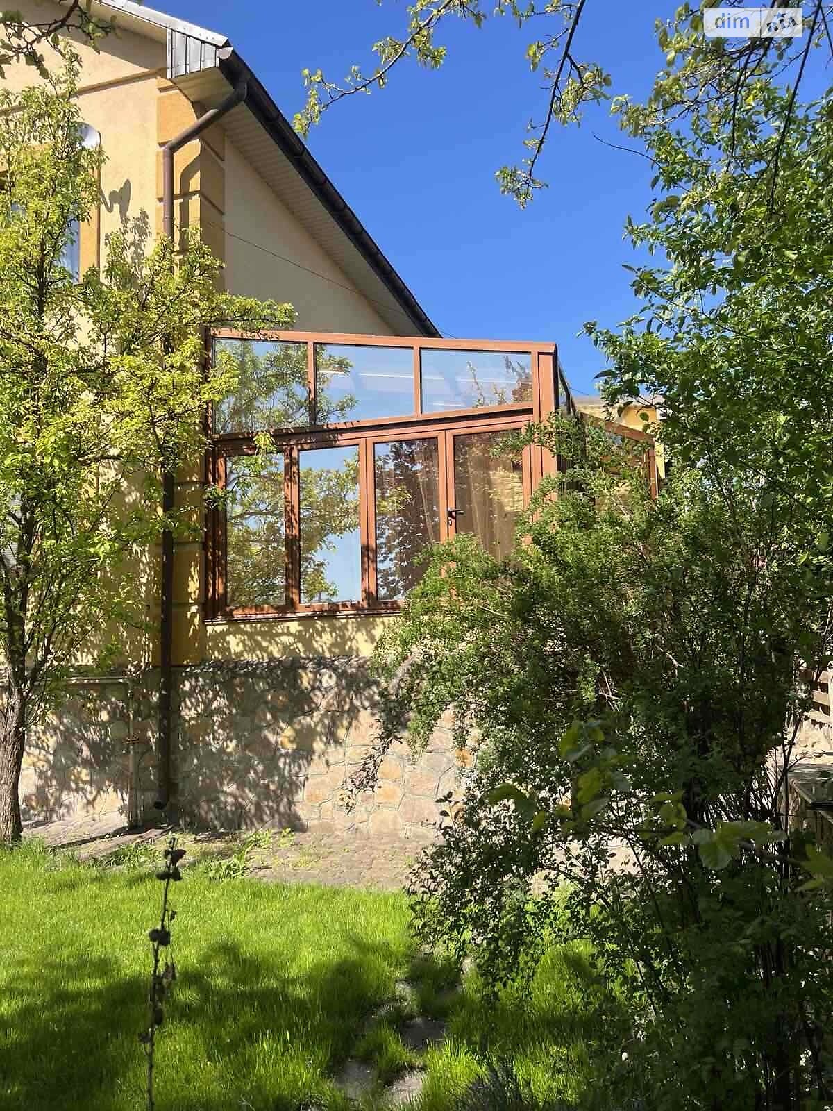 двоповерховий будинок з гаражем, 297.8 кв. м, цегла. Продаж у Рівному фото 1 двоповерховий будинок з гаражем, 297.8 кв. м, цегла. Продаж у Рівному фото 1