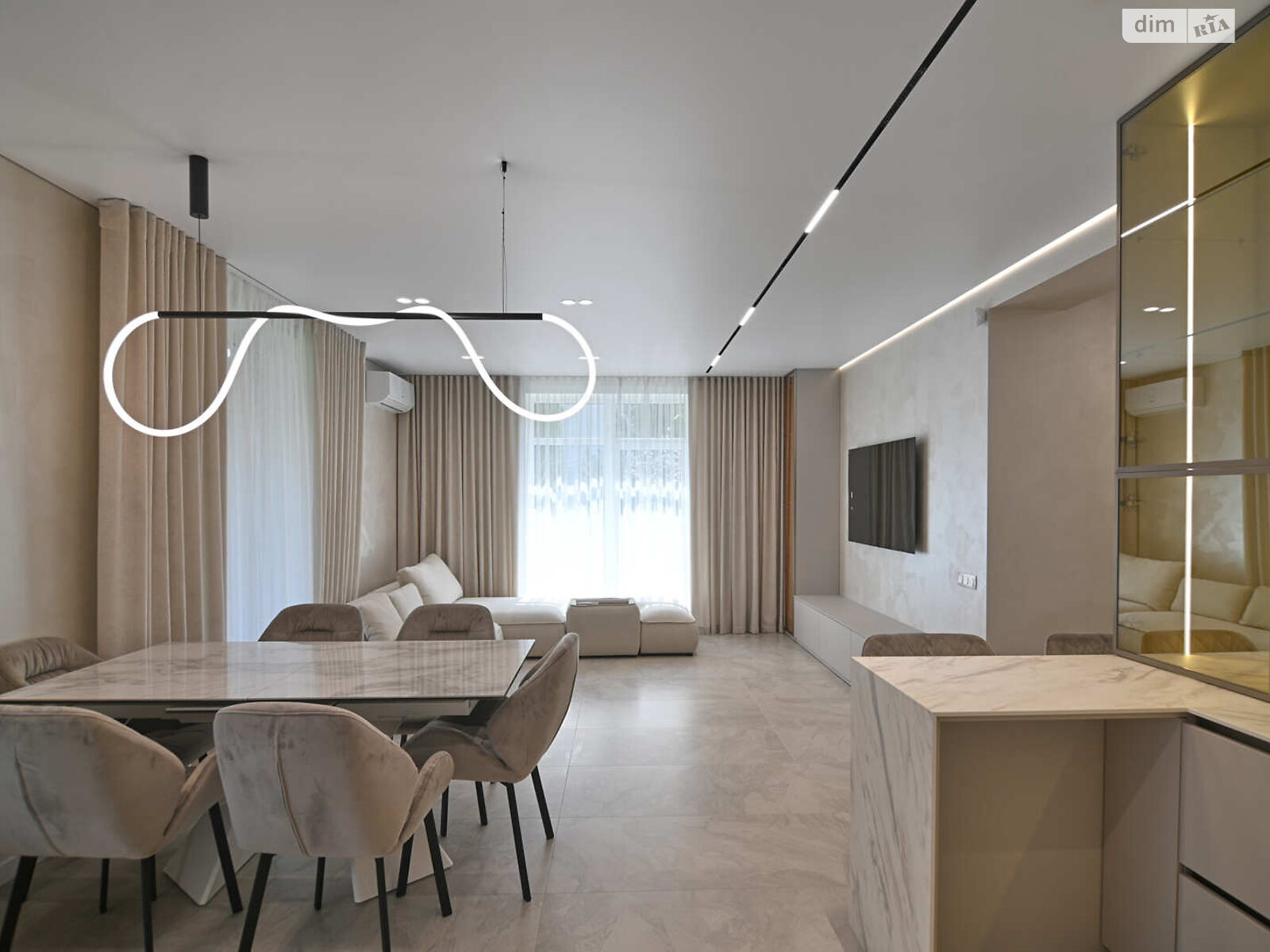 двоповерховий будинок з верандою, 207.3 кв. м, цегла. Продаж в Рівному, район Мелроуз фото 1